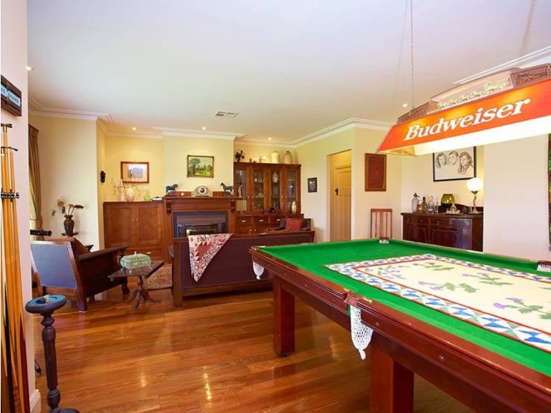 19  Pamela Crescent, Bowen Mountain NSW 2753