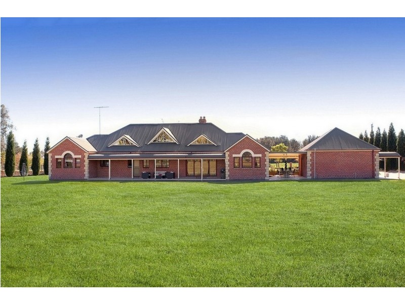 32 Lincoln Road, Cecil Park NSW 2178