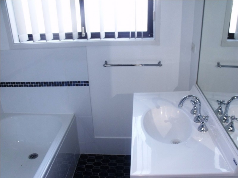 2 Bent Close, Ruse NSW 2560