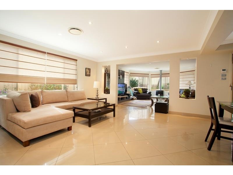 Edensor Park NSW 2176