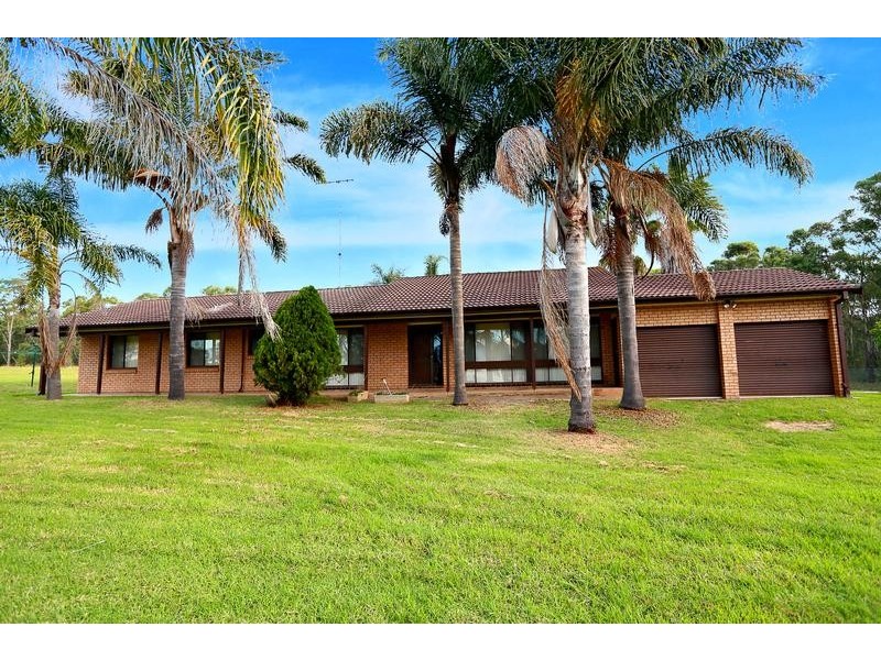 1672 The Horsley Drive, Horsley Park NSW 2175