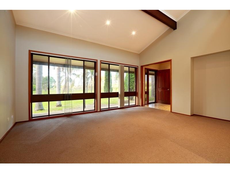 1672 The Horsley Drive, Horsley Park NSW 2175