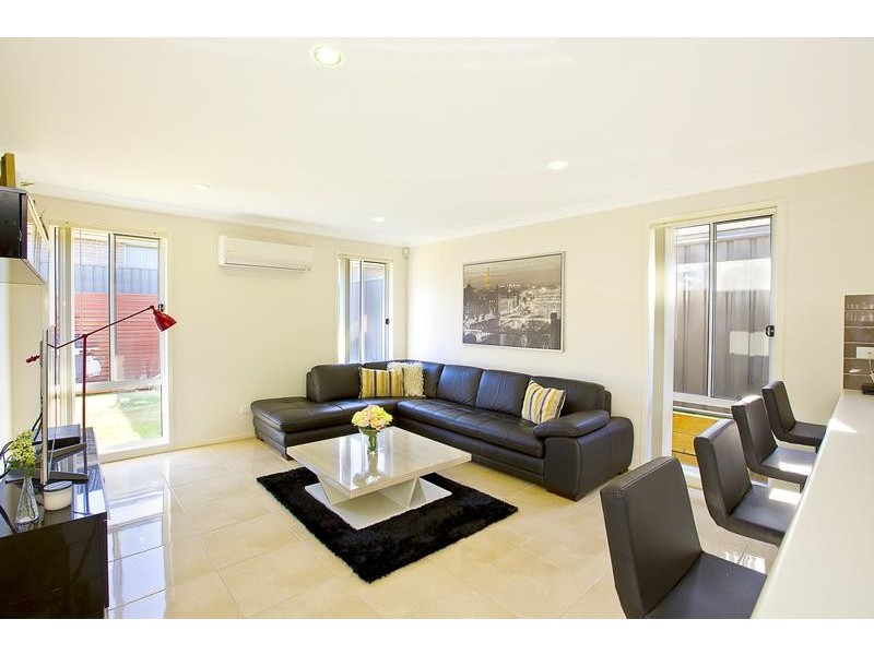 58 Bird Walton Avenue, Middleton Grange NSW 2171