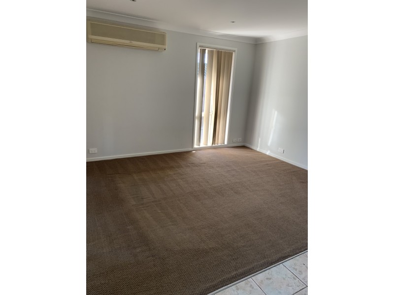 9 Henrietta Drive, Narellan Vale NSW 2567