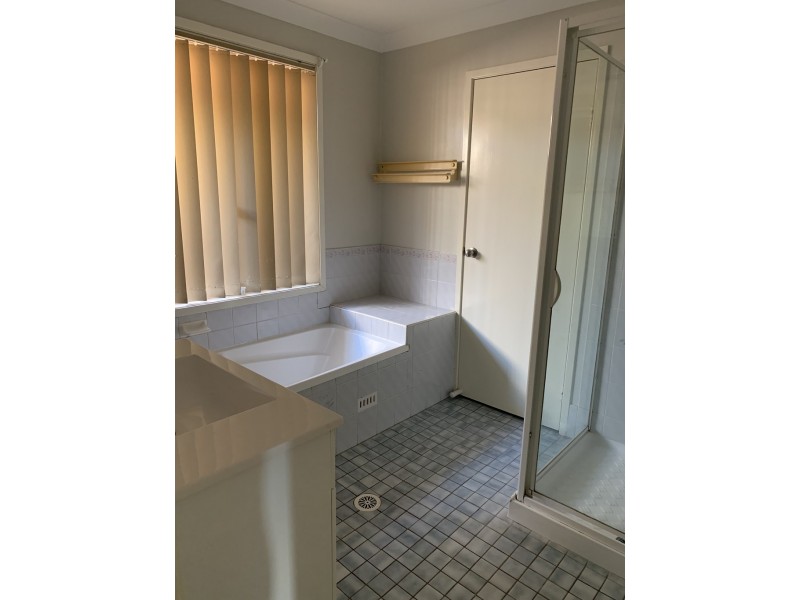 9 Henrietta Drive, Narellan Vale NSW 2567