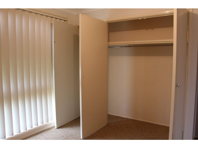 14 Henley Grove, St Clair NSW 2759