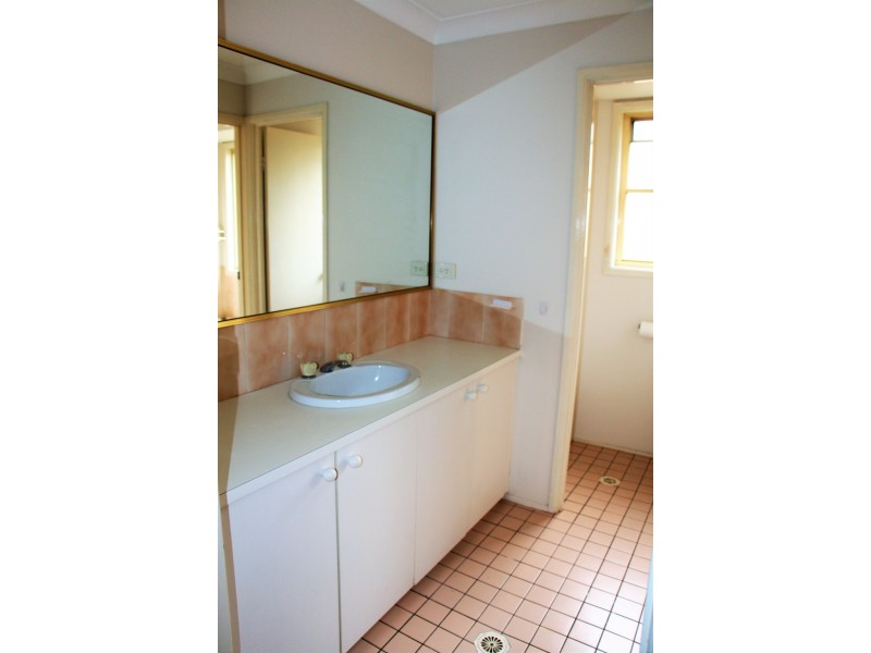 14 Henley Grove, St Clair NSW 2759