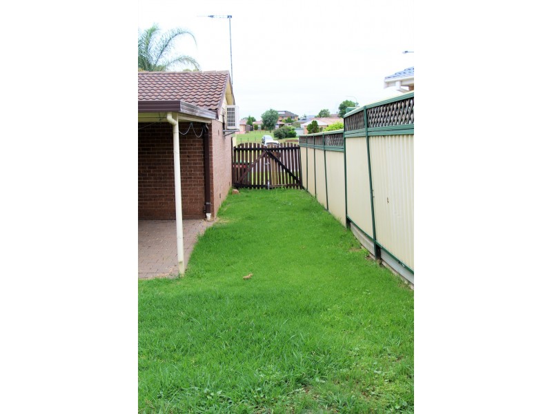 14 Henley Grove, St Clair NSW 2759