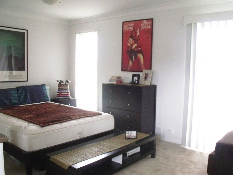 2 Hemsworth Avenue, Middleton Grange NSW 2171