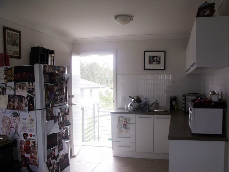 2 Hemsworth Avenue, Middleton Grange NSW 2171