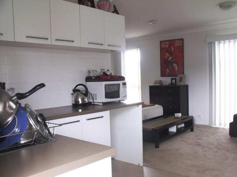 2 Hemsworth Avenue, Middleton Grange NSW 2171