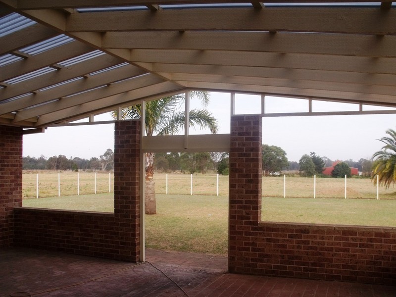 220 Ramsay Road, Rossmore NSW 2557