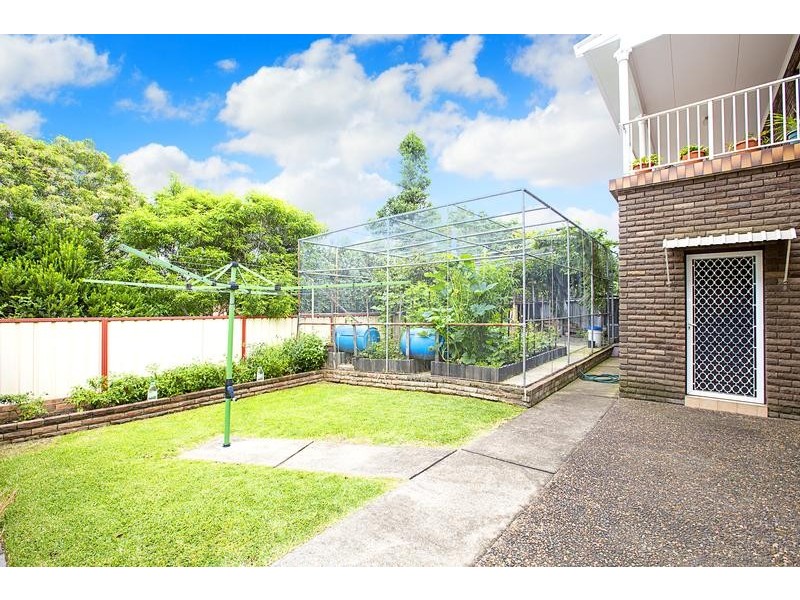 Edensor Park NSW 2176