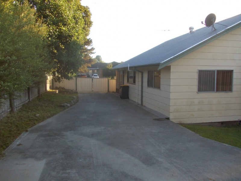 20 Birriley Street, Bomaderry NSW 2541