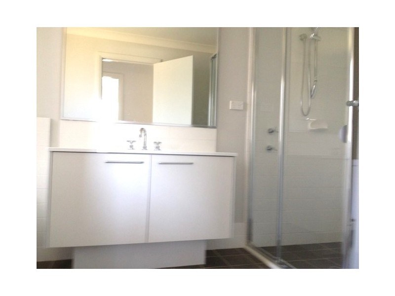 143 Robey Avenue, Middleton Grange NSW 2171