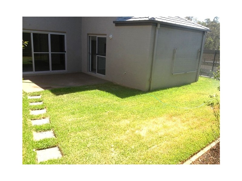 143 Robey Avenue, Middleton Grange NSW 2171