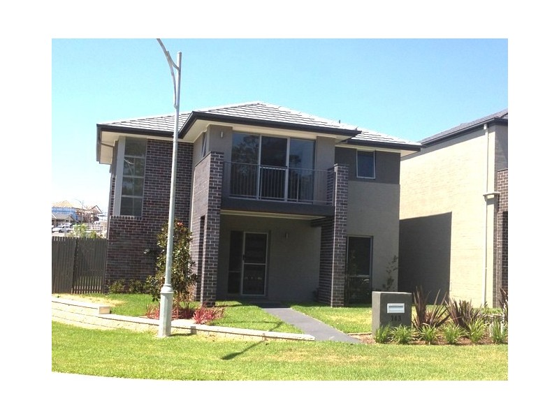143 Robey Avenue, Middleton Grange NSW 2171
