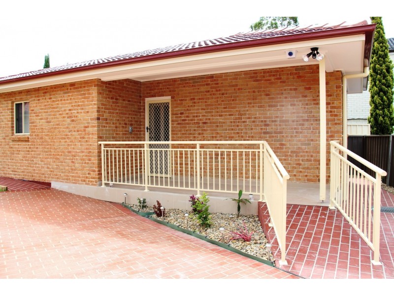 10A Bosnjak Close, Edensor Park NSW 2176