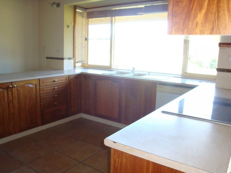 50 Wolstenholme Ave, Greendale NSW 2745