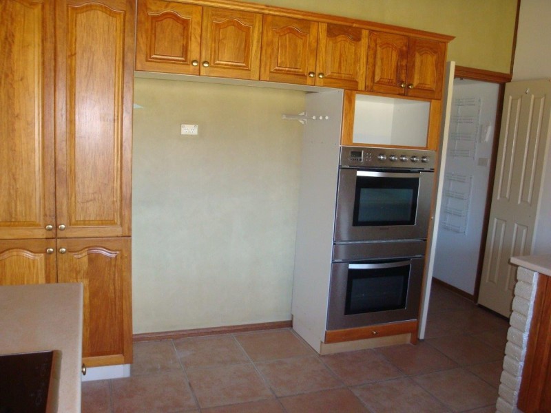 50 Wolstenholme Ave, Greendale NSW 2745