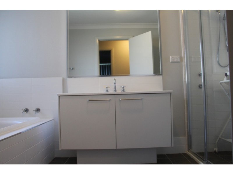 Middleton Grange NSW 2171