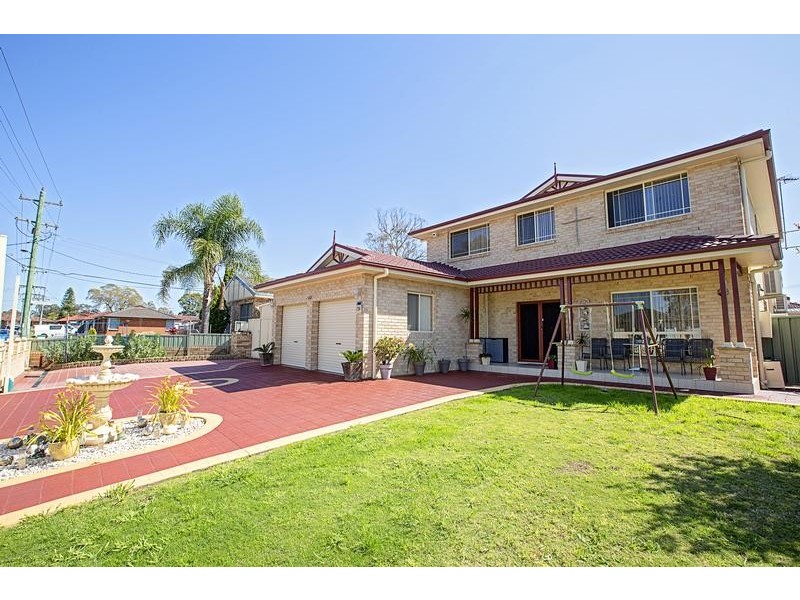 11 Kendall Street, Fairfield West NSW 2165