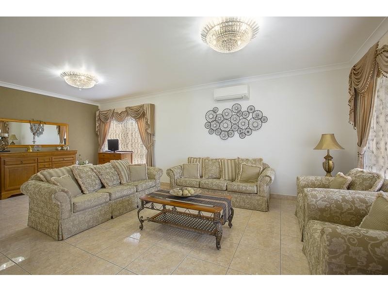 11 Kendall Street, Fairfield West NSW 2165