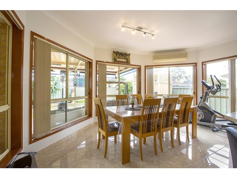 11 Kendall Street, Fairfield West NSW 2165