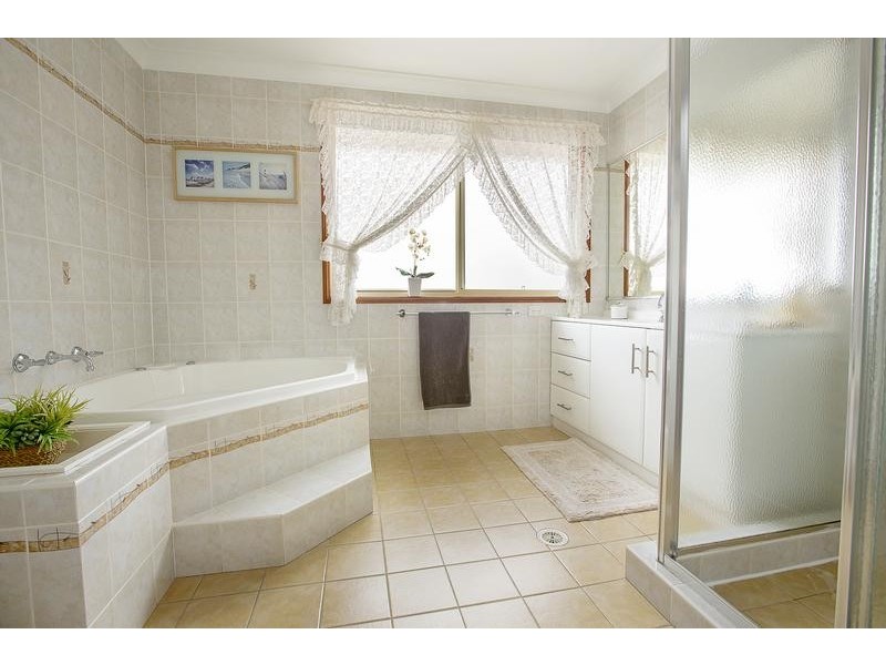 11 Kendall Street, Fairfield West NSW 2165