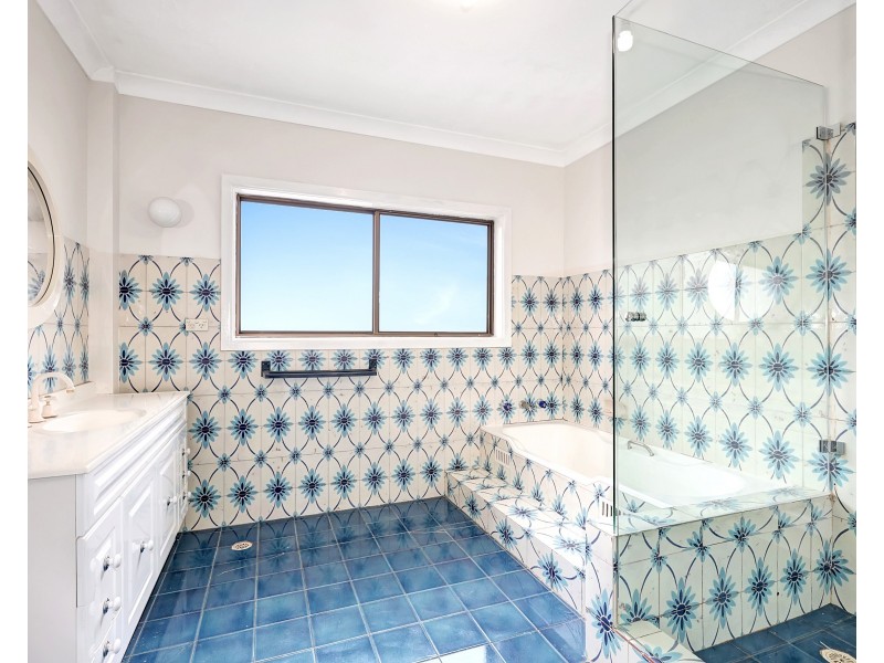 87 Dawson Street, Fairfield Heights NSW 2165