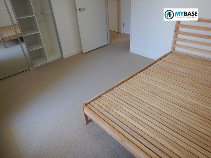 At 41 Hill Road, Wentworth Point NSW 2127