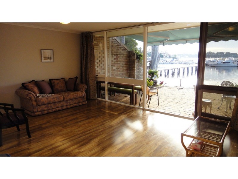 At 1 Koorooma Place, Sylvania NSW 2224