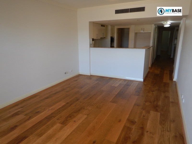 At 141 Bowden Street, Meadowbank NSW 2114