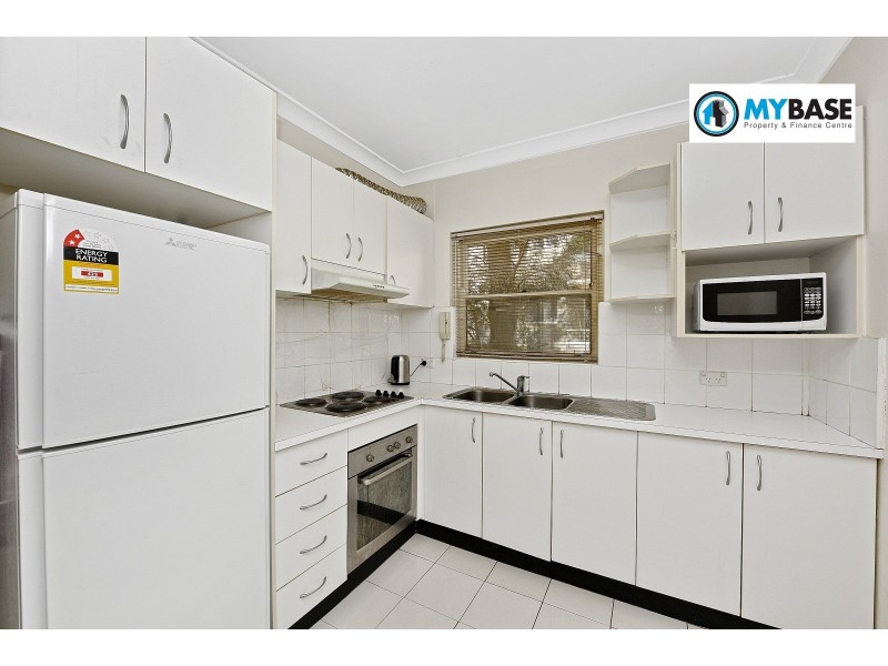 2/23 Gloucester Road, Hurstville NSW 2220