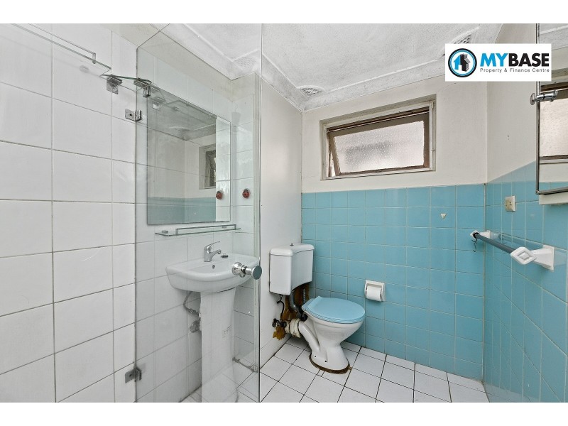 2/23 Gloucester Road, Hurstville NSW 2220