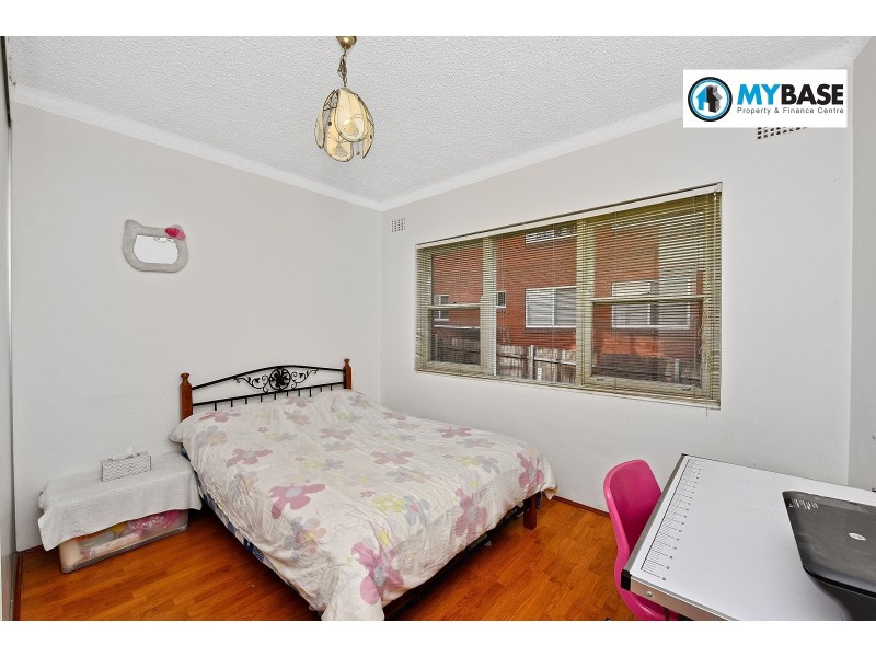 2/23 Gloucester Road, Hurstville NSW 2220