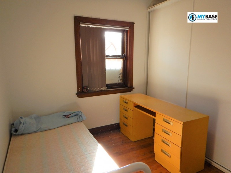 At King Georges Road, Beverly Hills NSW 2209