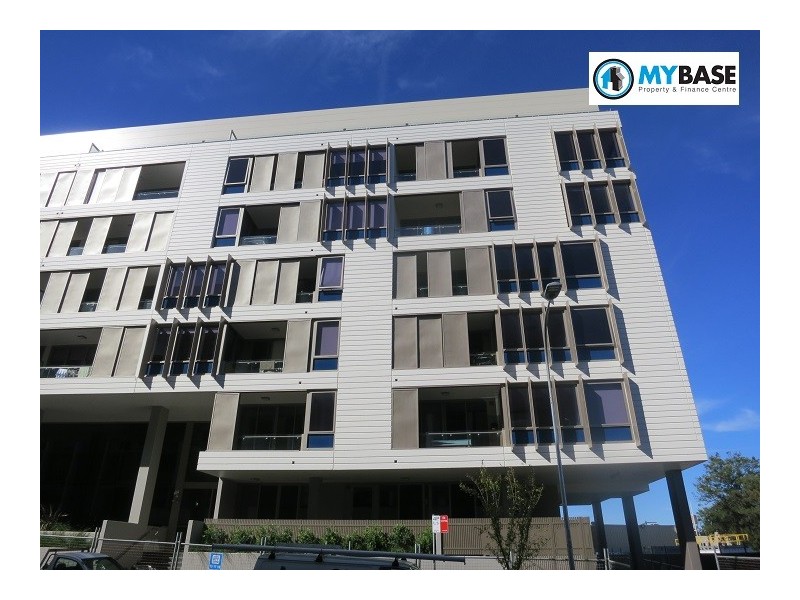 At 12 Grandstand Parade, Zetland NSW 2017