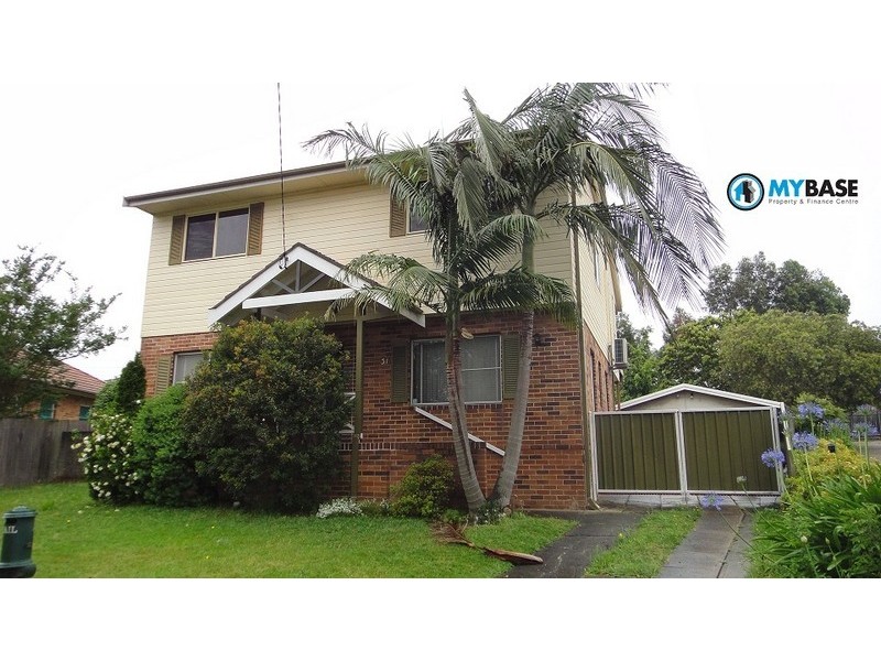 At Thomas Street, Hurstville NSW 2220