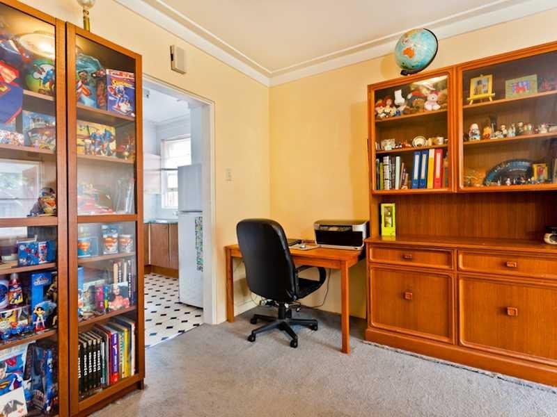 7/25 Hampton Court Road, Carlton NSW 2218