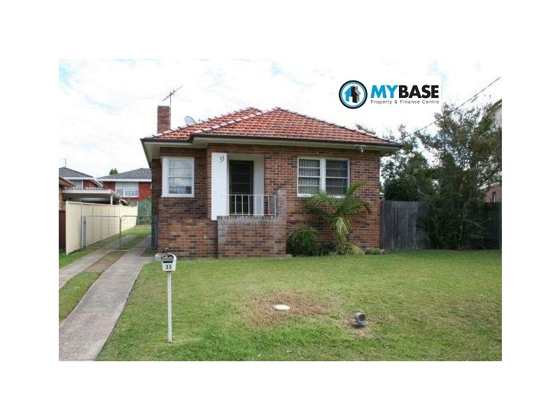 33 Thomas Street, Hurstville NSW 2220