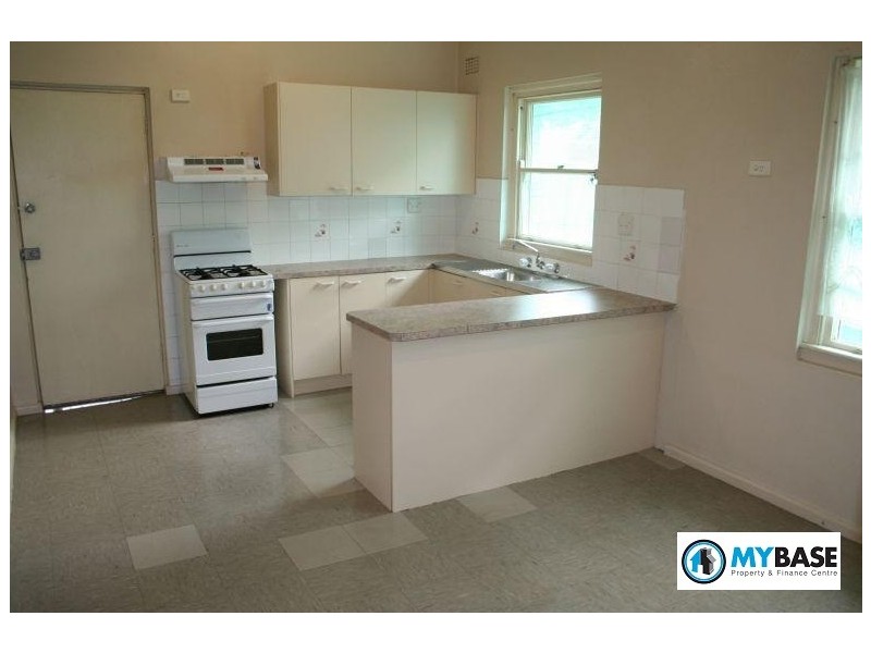 33 Thomas Street, Hurstville NSW 2220