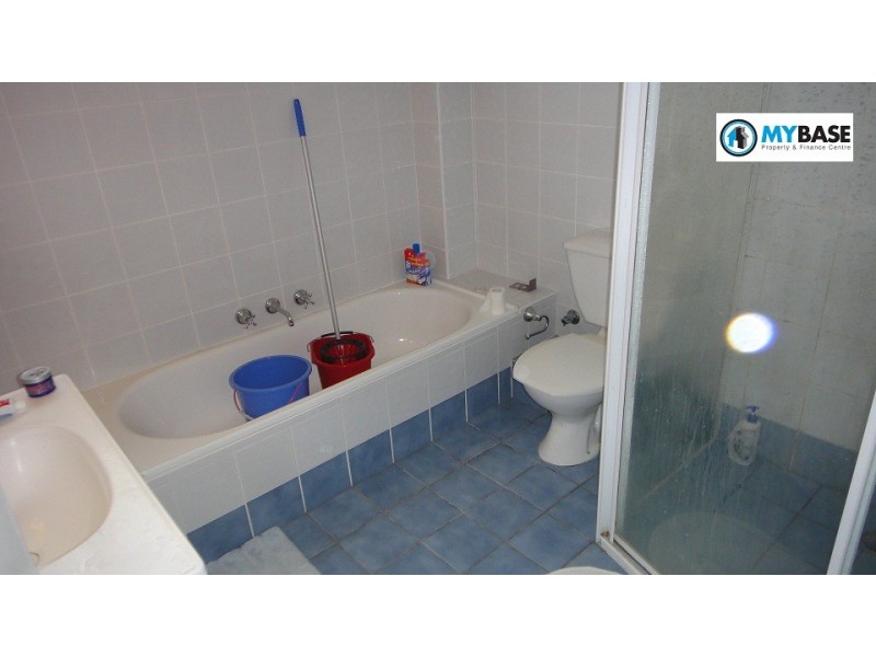 2/69 Woniora Road, Hurstville NSW 2220