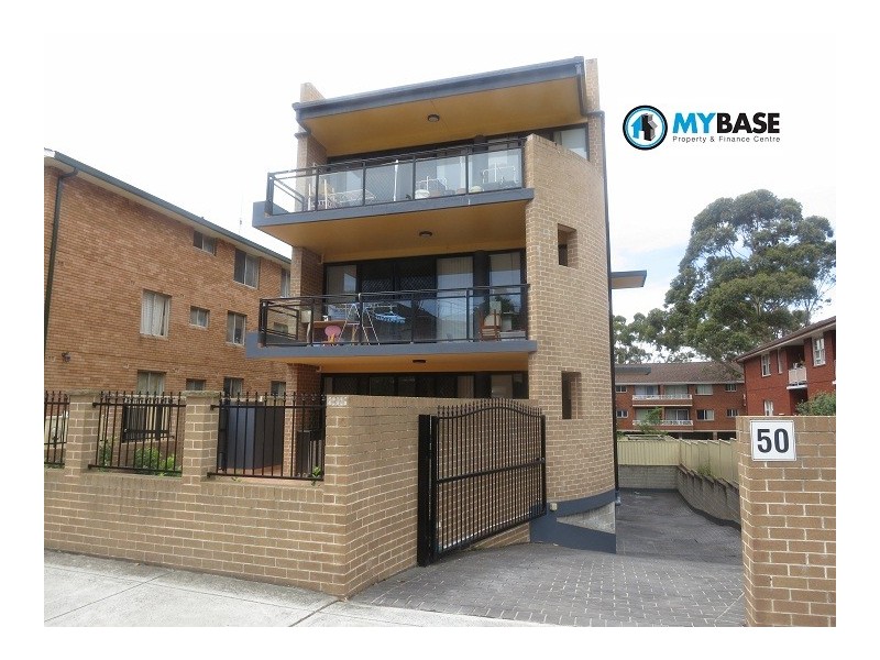 50 The Avenue, Hurstville NSW 2220