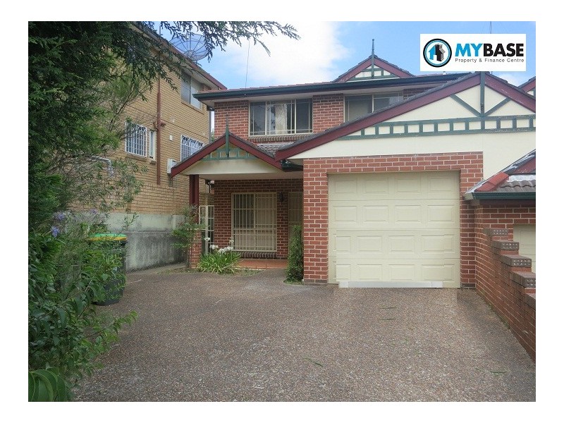 16 Hillcrest Avenue, Hurstville NSW 2220