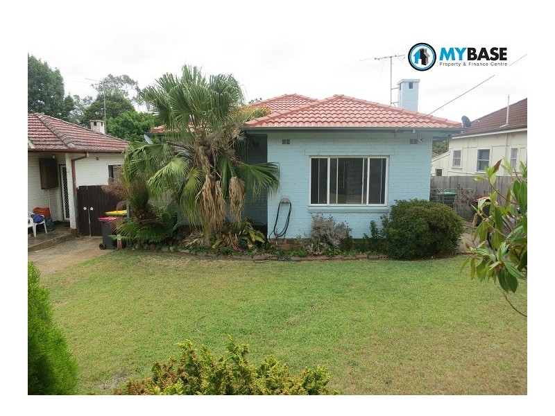 28 Clifford Street, Panania NSW 2213