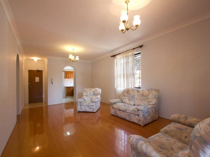 10 Hillcrest Avenue, Hurstville NSW 2220