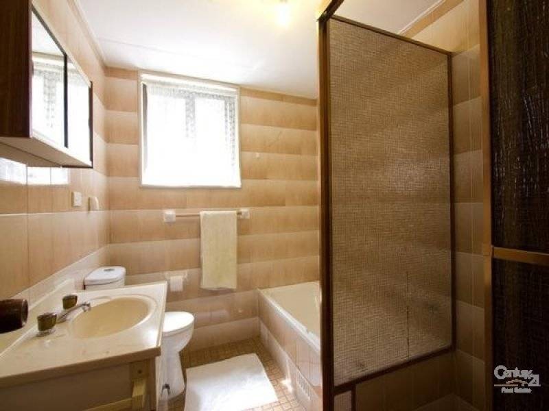 10 Hillcrest Avenue, Hurstville NSW 2220