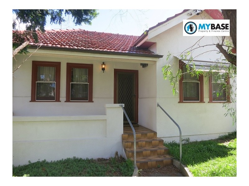 At Cronulla Street, Allawah NSW 2218