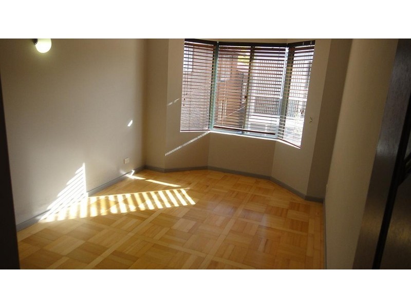 At Salisbury Street, Penshurst NSW 2222